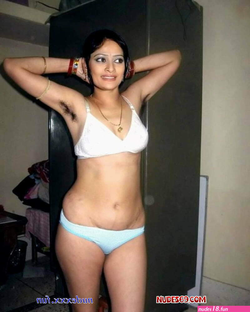 bengali armpit boobs pics
