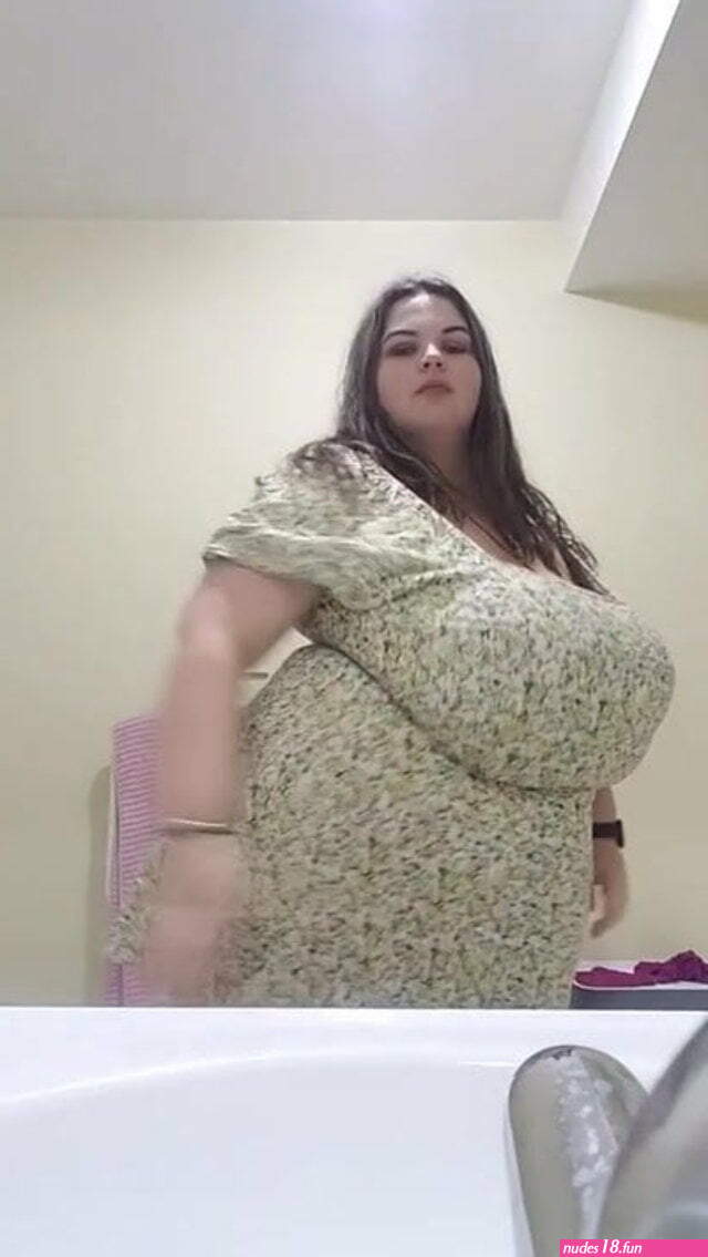 bbw huge boobs
