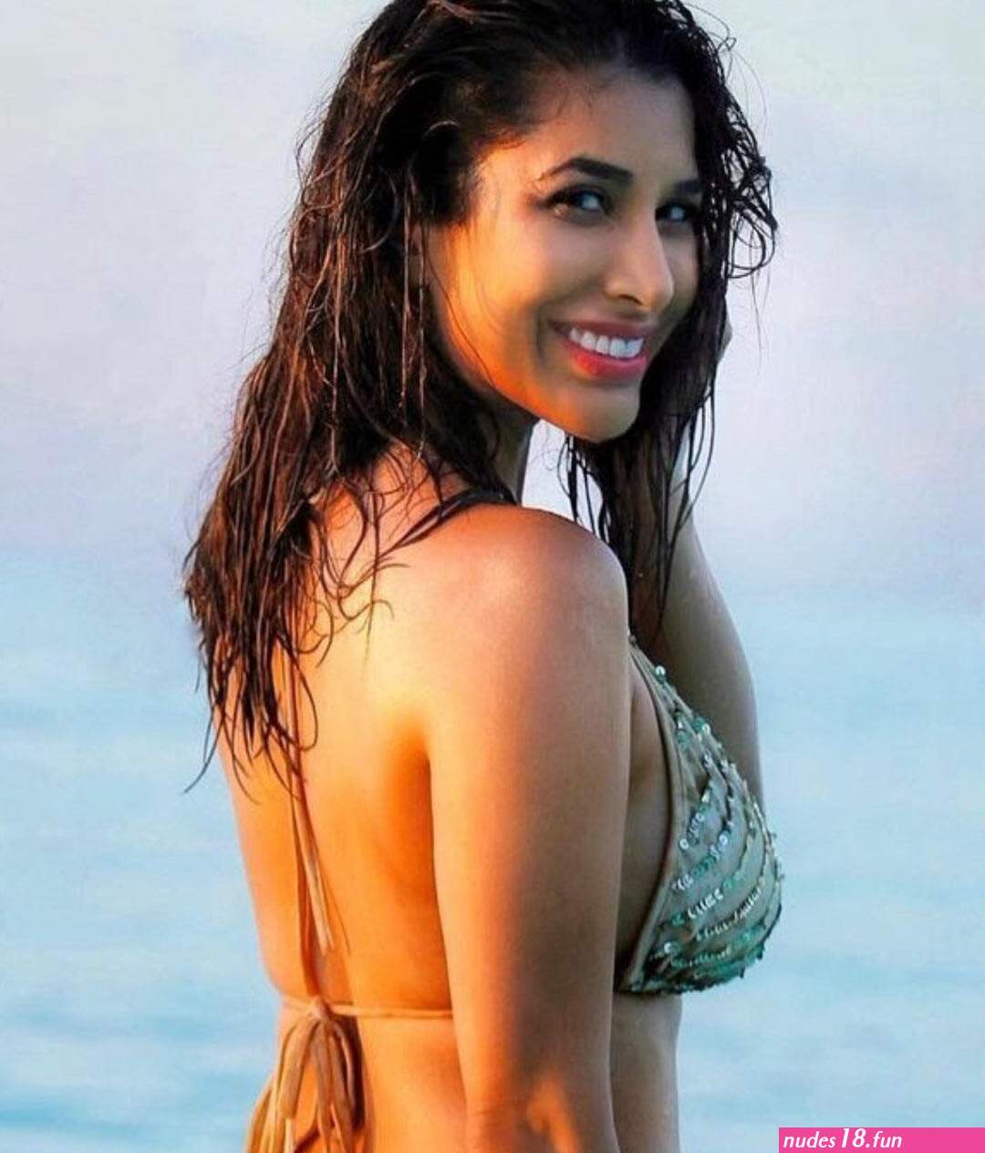 karachi sexy nude girls pics download 2022