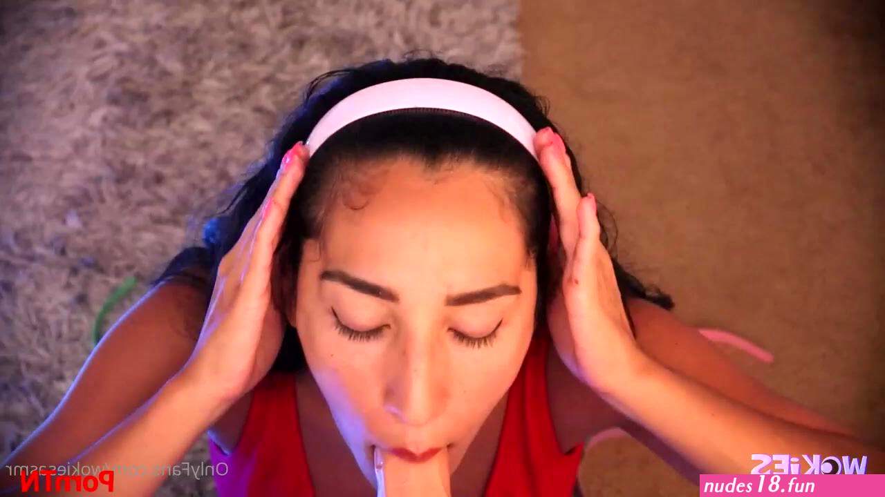 Wokies asmr dildo blowjob