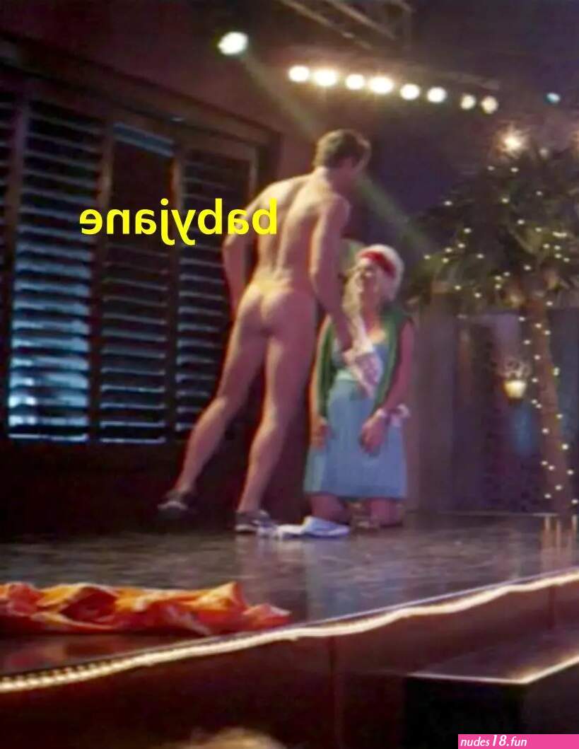 007 MATT BOMER MAGIC MIKE REAR NUDE DANCING IN THONG PHOTO