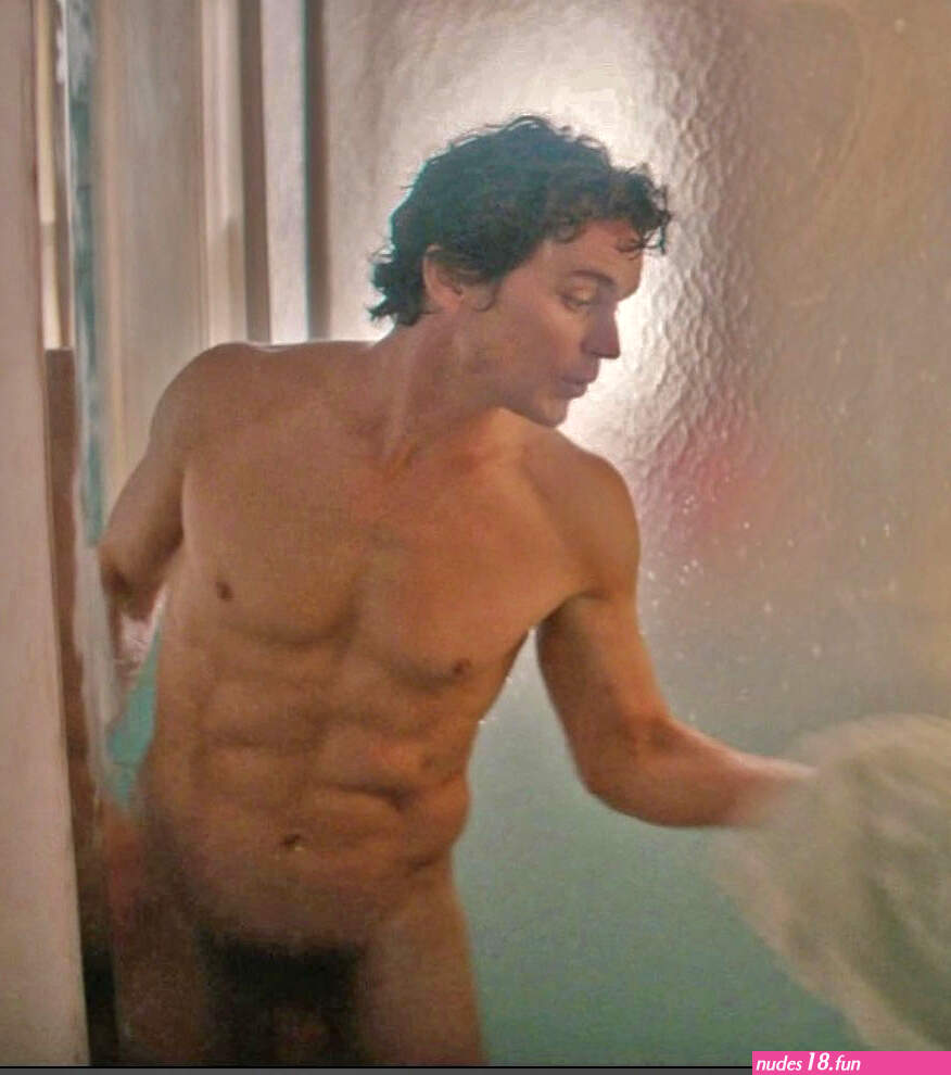 Matt Bomer nudo in The Boys In The Band: foto del Lato A e B