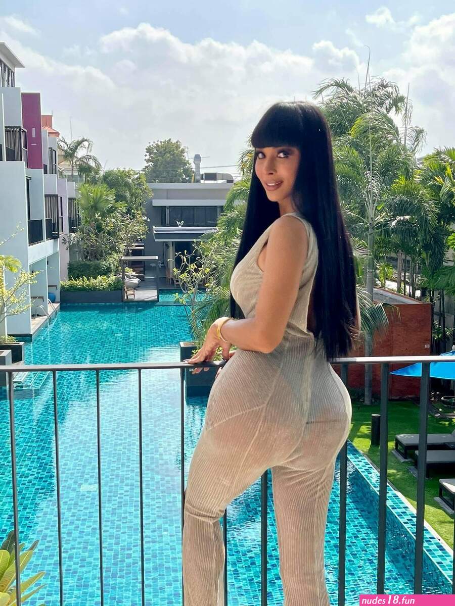MelindaTsbkk 10 off now lets subscribe to see more
