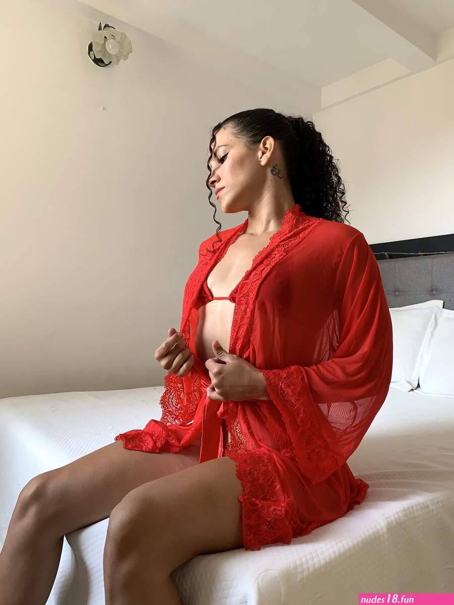 vane lopez vannelopez01 X