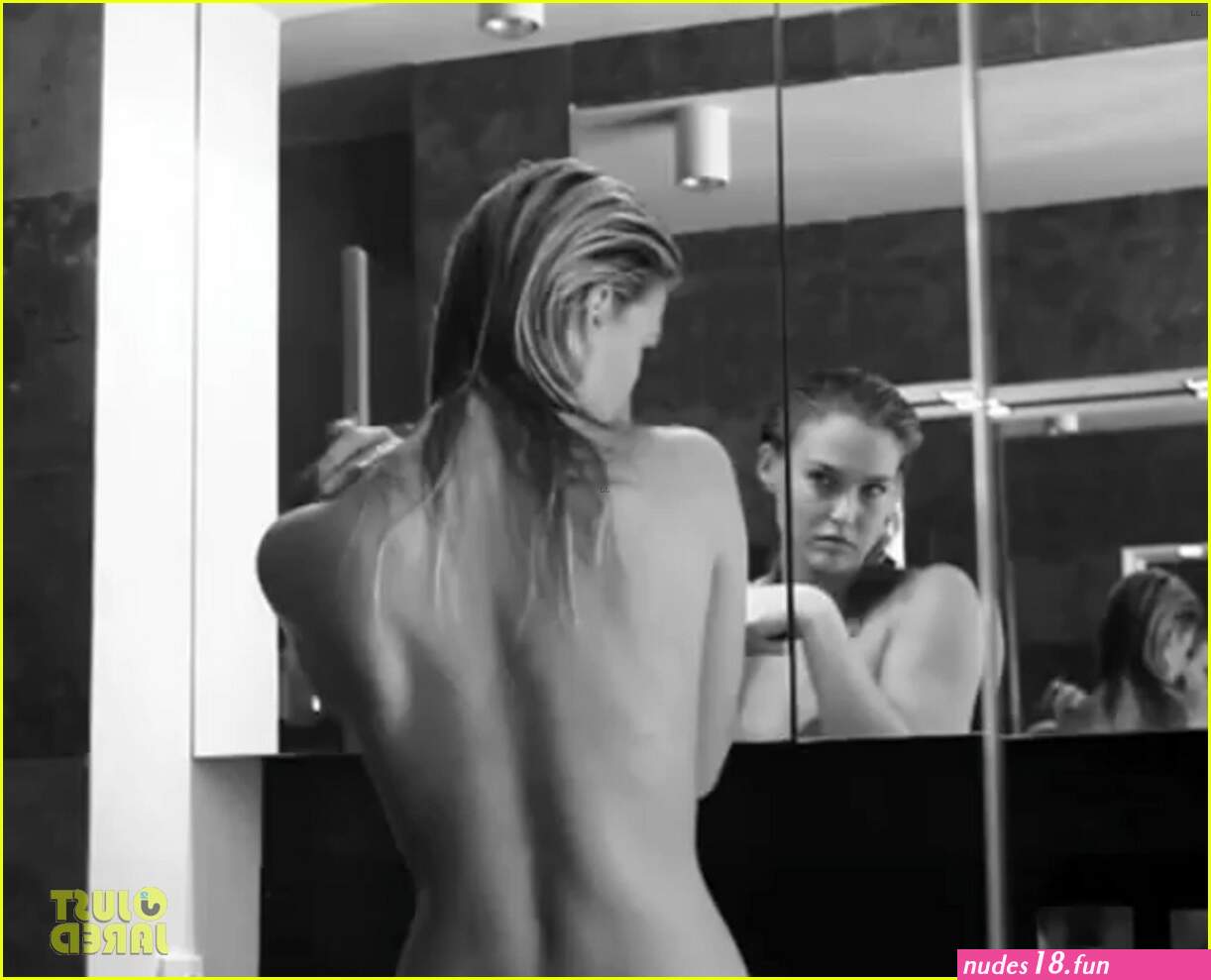 Bar Refaeli: Nude for under.me Video!: Photo 2656813