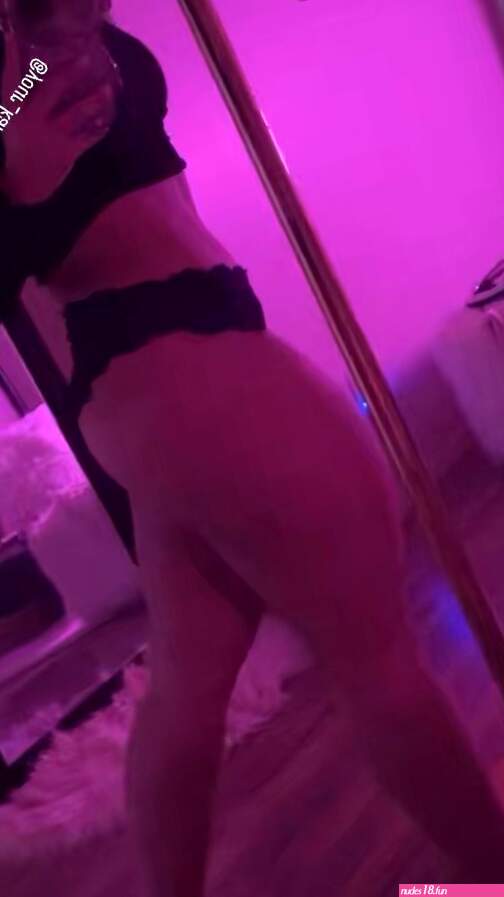 yourkarmaaa3s video Tweet
