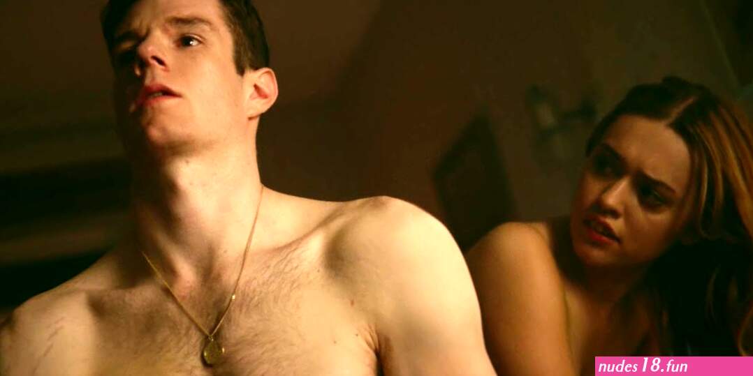 ausCAPS: Connor Swindells nude in Sex Education 1-01 Episode 1