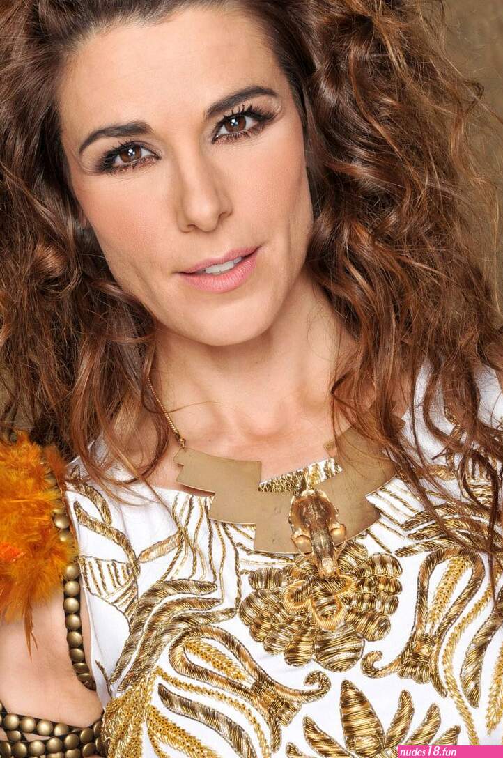 Raquel Snchez Silva Outfits Español