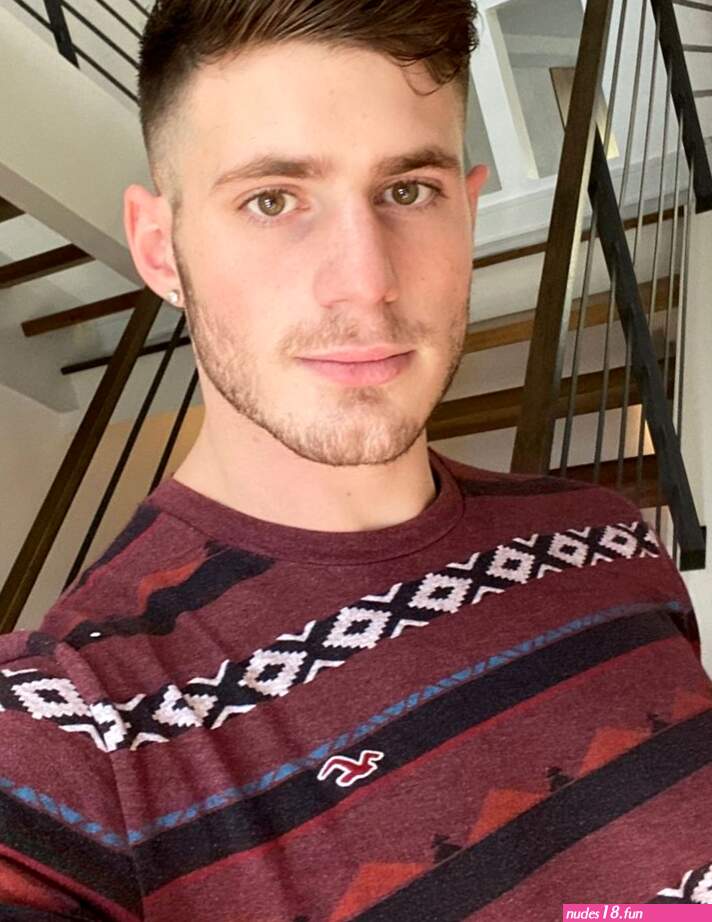 Onlyfans Alex Grant She Likes Fashion