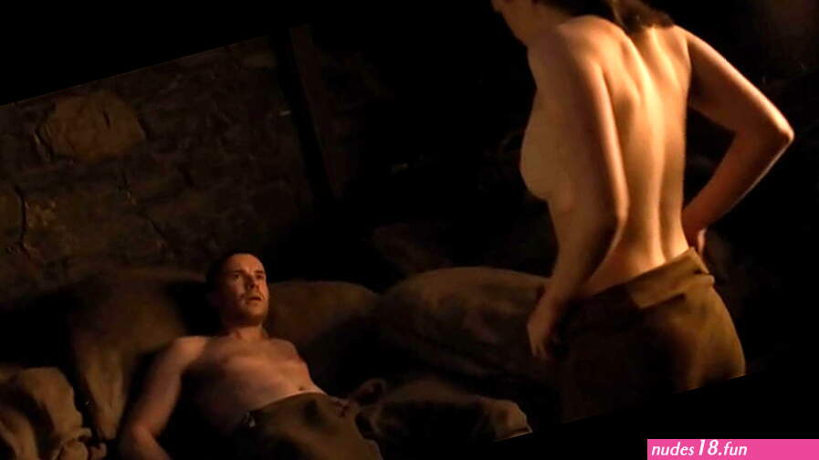 Maisie Williams Sex Scene from GoT s08e02