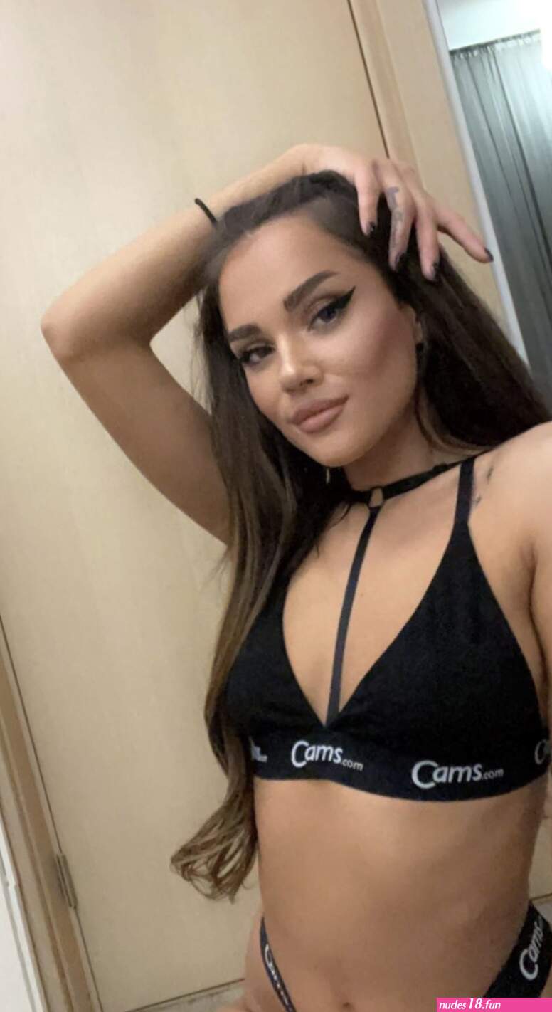 Emma EmaAshy X