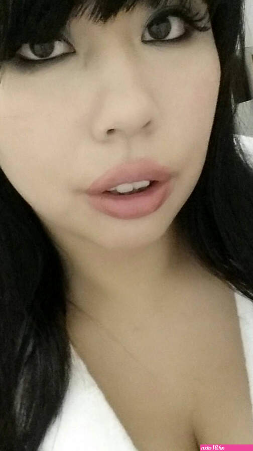 Foto Bugil Cewek Jepang Toket Brutal Bulat Suka Narsis 13230