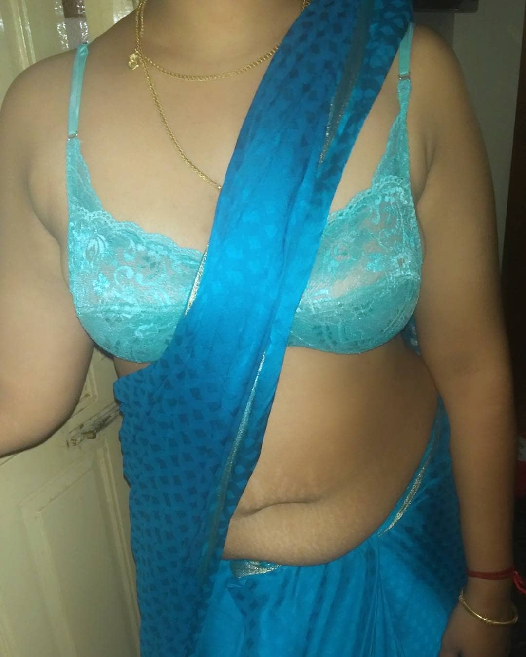 TheCrzIndian214K on X: bhabhi boudi saree hot clevege aunty milf Blouse Boobs crazybeautylover