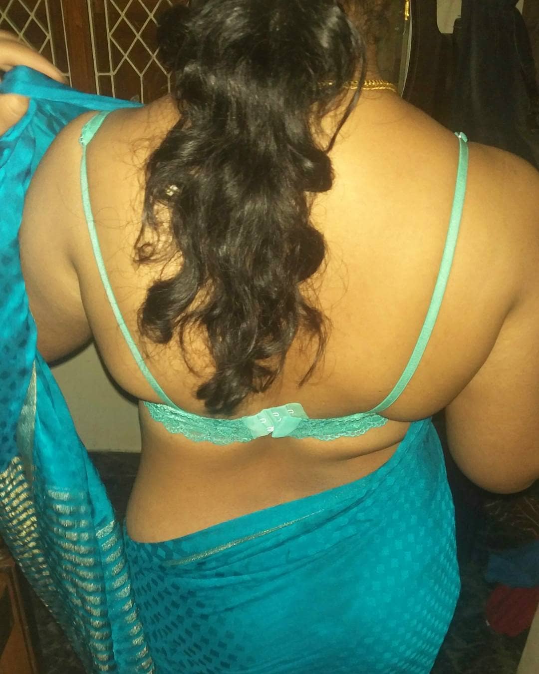 TheCrzIndian214K on X: bhabhi boudi saree hot clevege aunty milf Blouse Boobs crazybeautylover