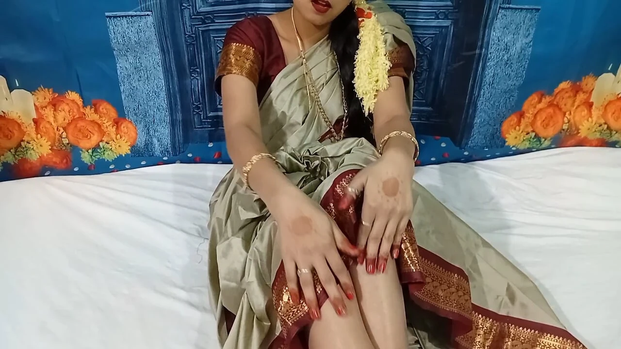 Very Beautiful Tamil Bhabhi was Hungry for Big Cock: Celebrity Celebrity Porn