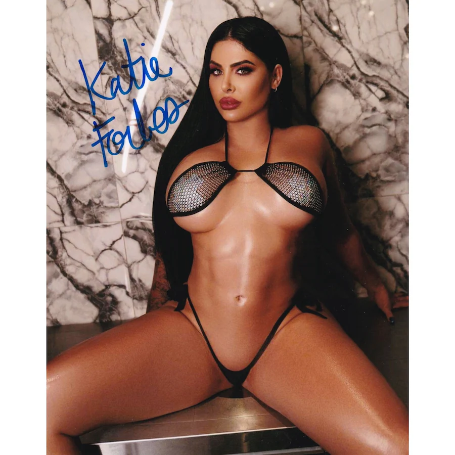 Katie Forbes Signed 8x10 Photo WOW Impact Wrestling Model Picture Autograph 25