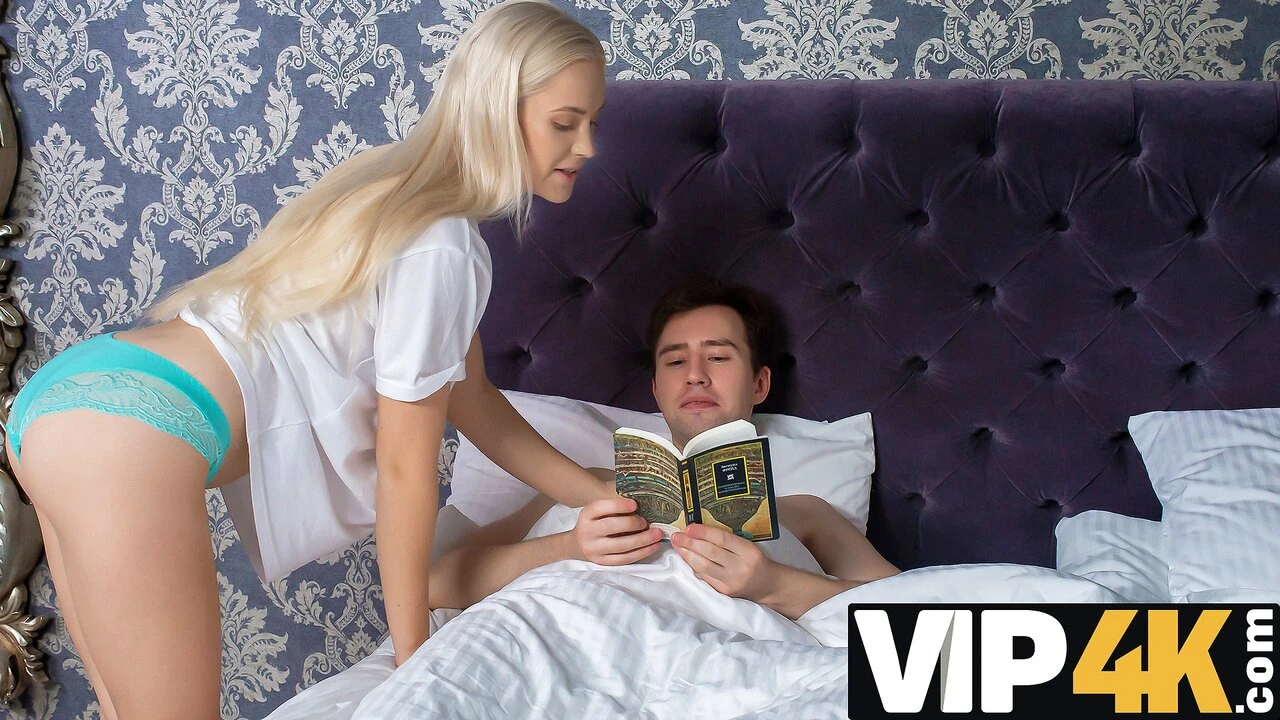Sisporn Dinner with Mom Makes Stepsiblings in the Mood for Quick Sex