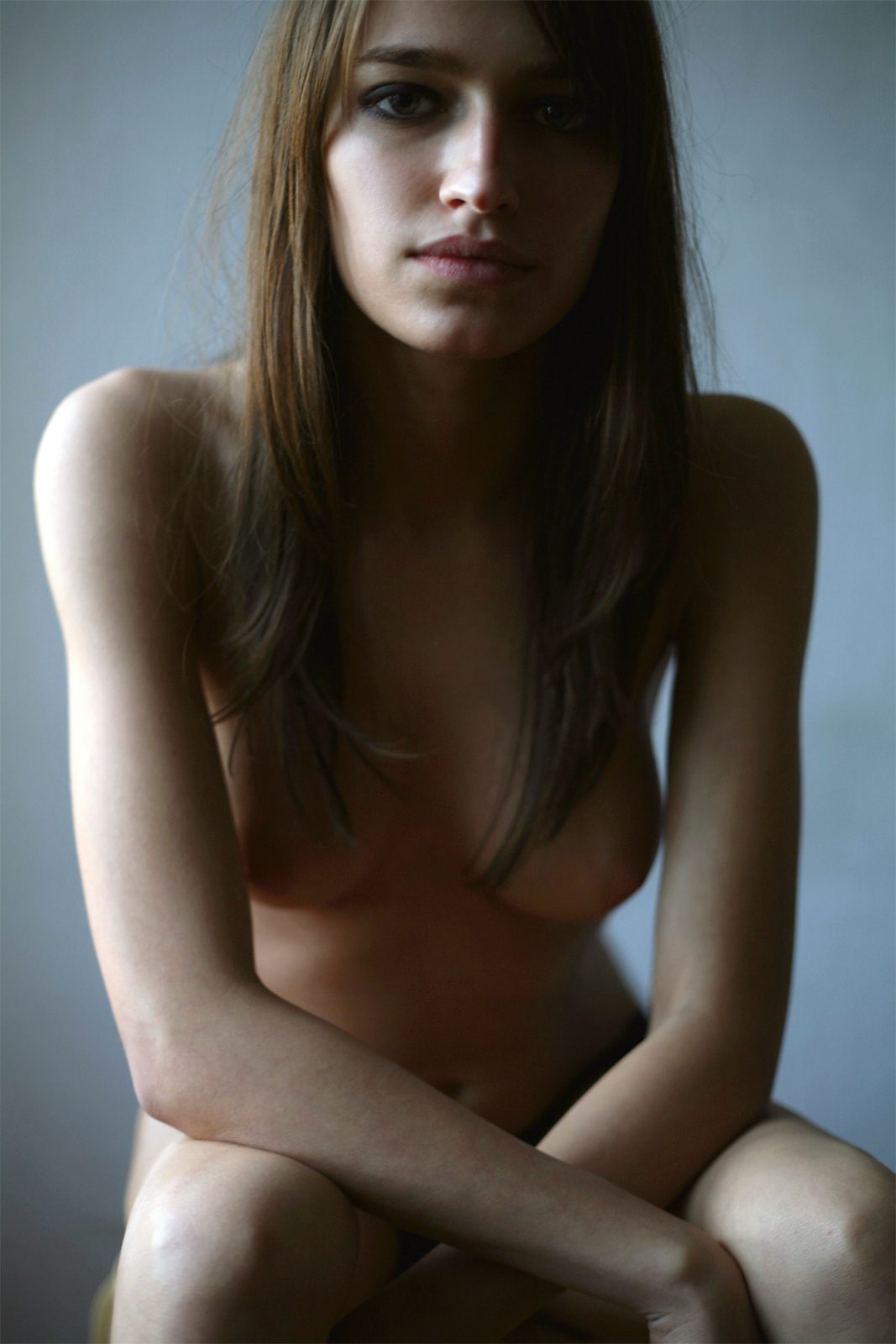 NAKED FASHION GIRLS book by Mike Dowson Publisher Goliath