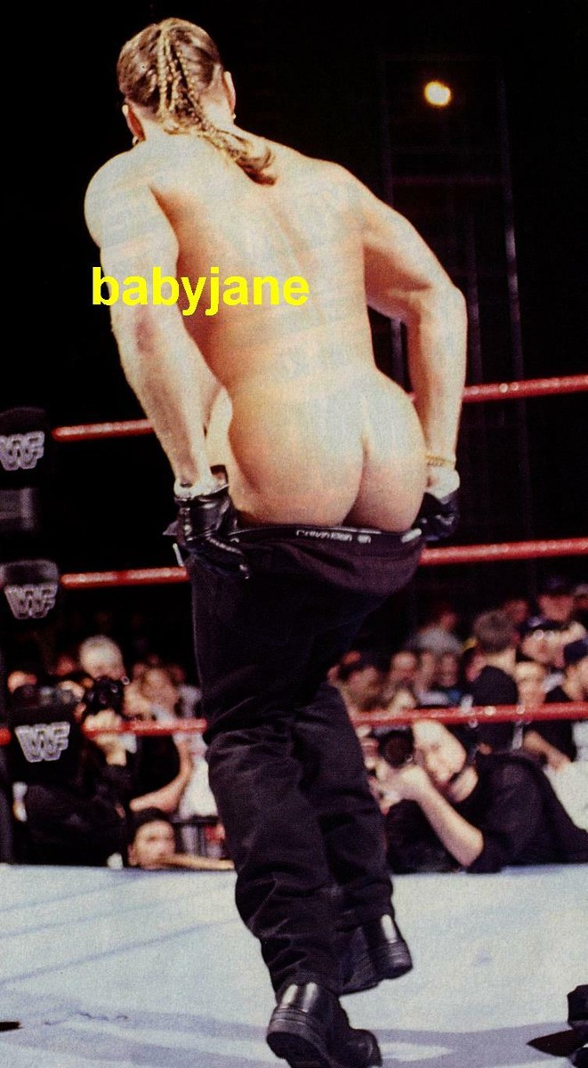 SHAWN MICHAELS WWE WRESTLER REAR NUDE EXPOSED IN RING