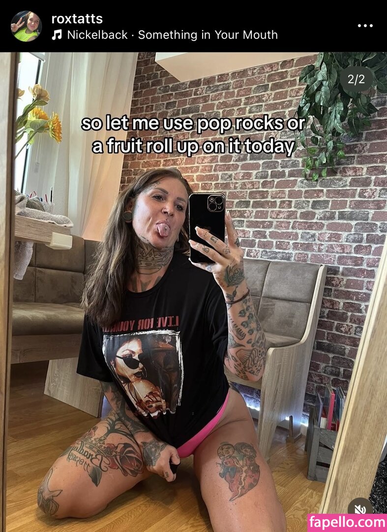 LunaticRoxy Nude Leaks