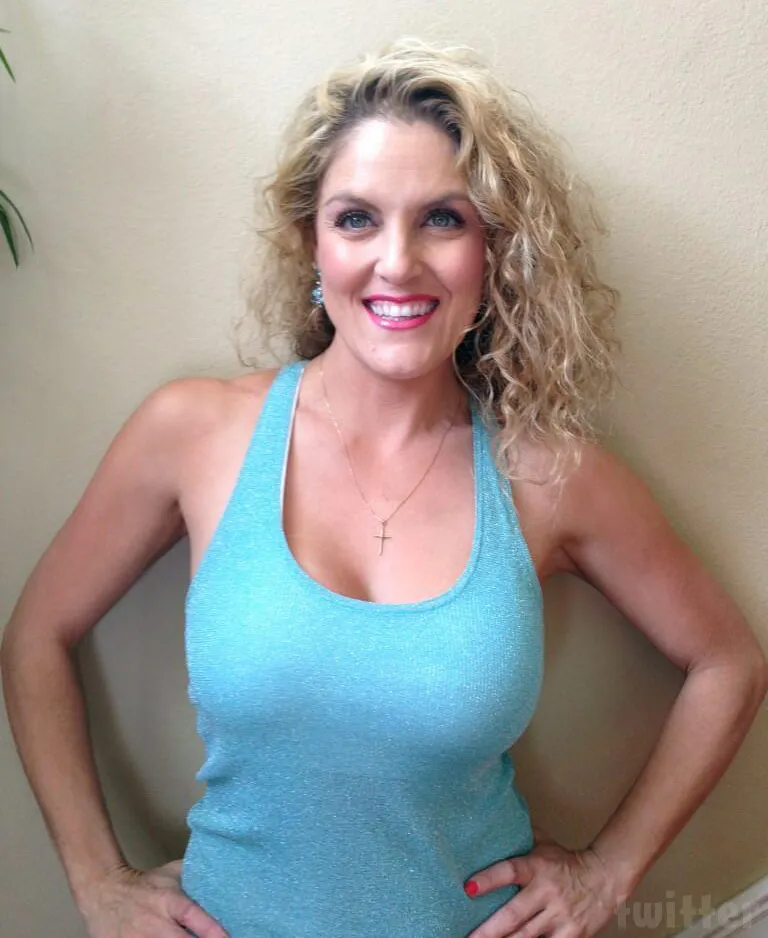 Storage Wars Naked Female Buyers