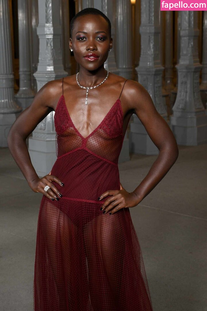 Lupita Nyongo lupitanyongo Naakt gelekt Foto 64