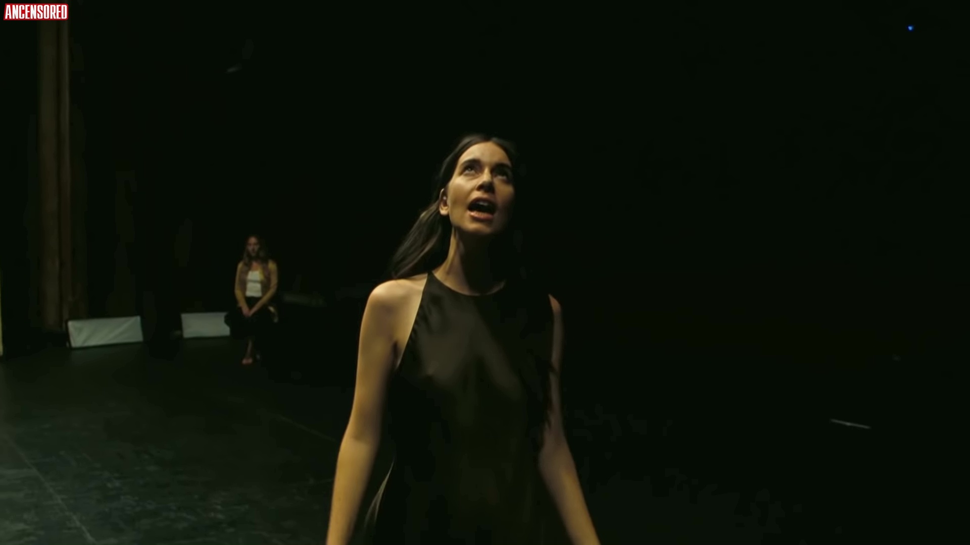 Naked Danielle Haim in HAIM