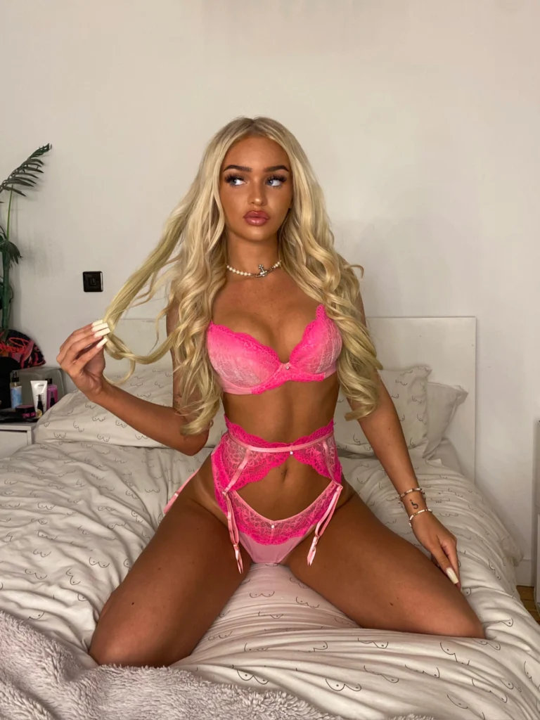 dollyrokstarr OnlyFans
