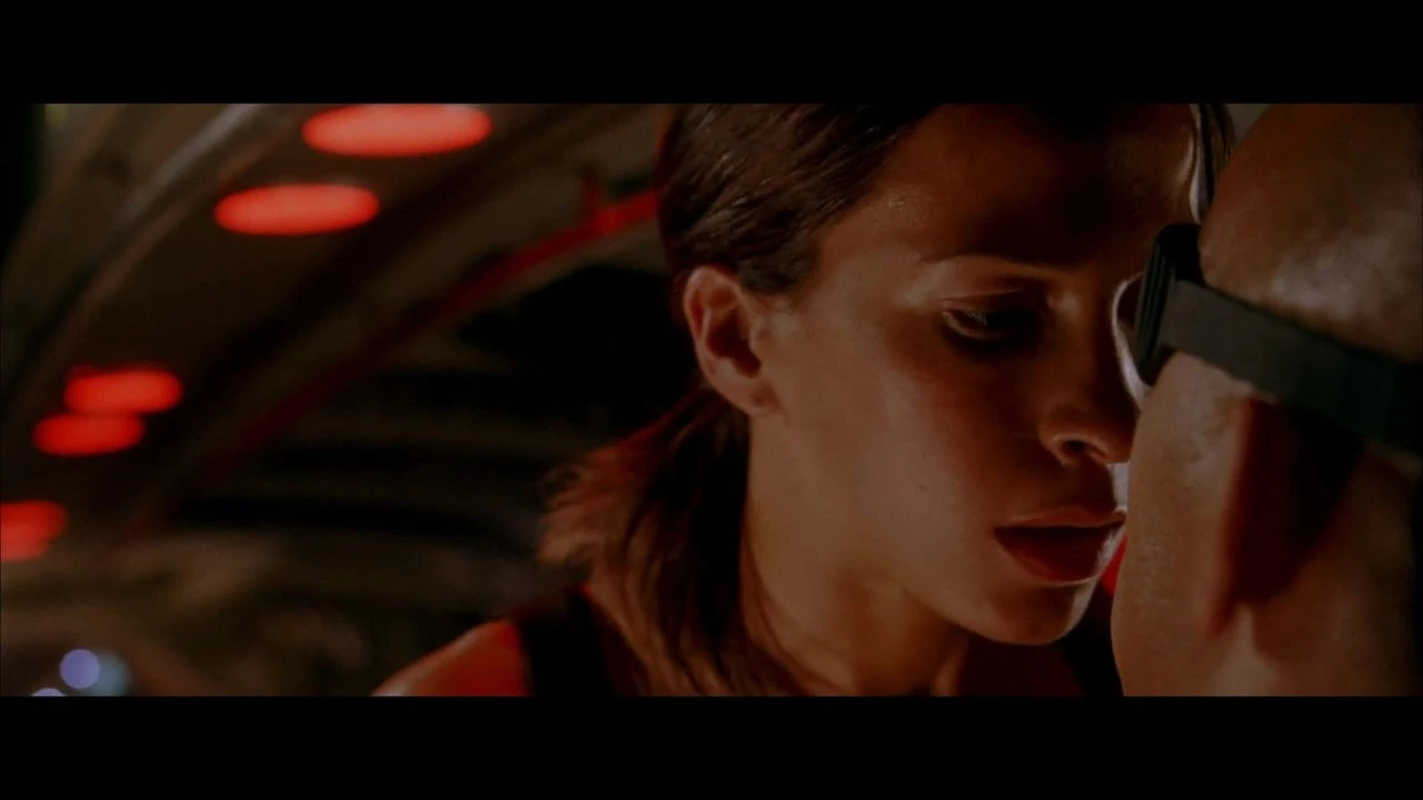Riddick Kronika Temna Vystrihnute Sceny: In English Porn