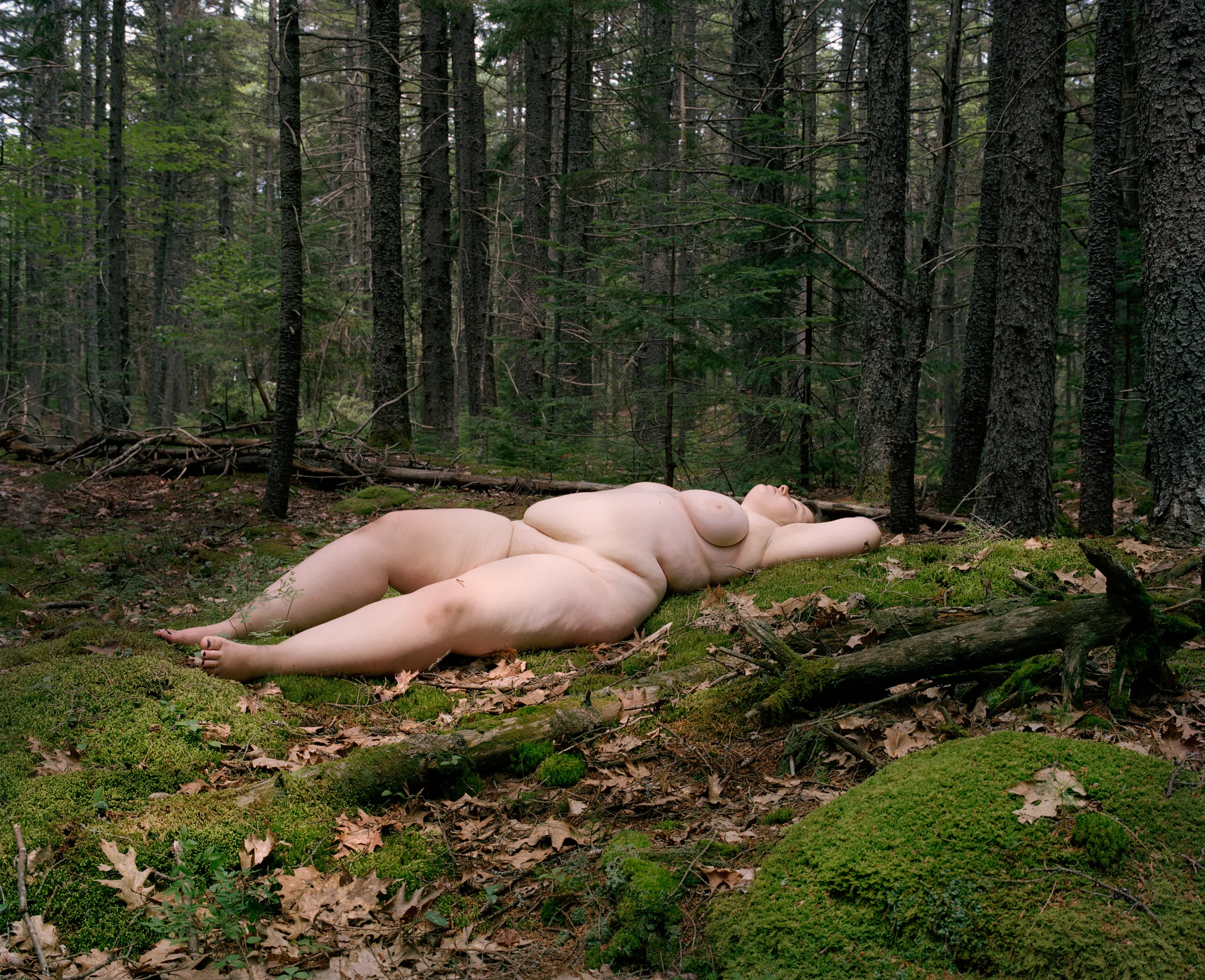 Jocelyn Lees Painterly Portraits of Nudes Immersed in Nature