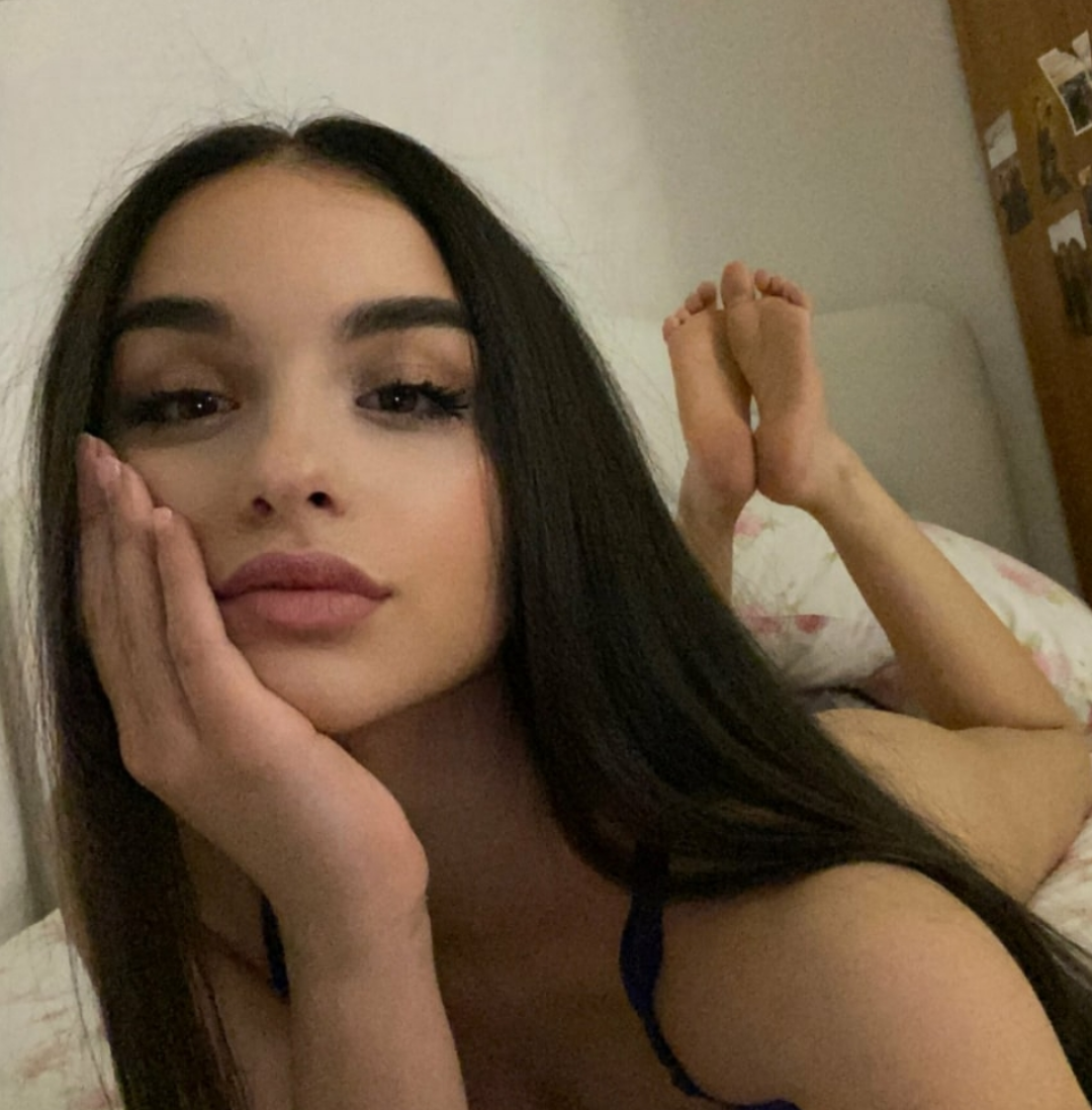Dalila stabile cum tribute