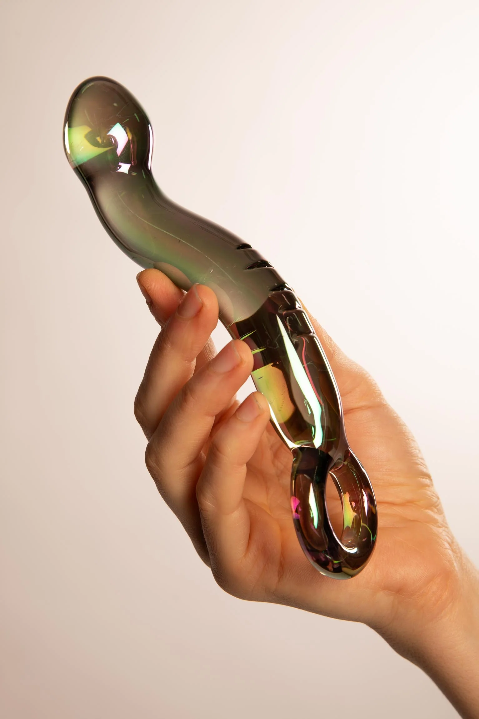 Dildo con Anello in Vetro