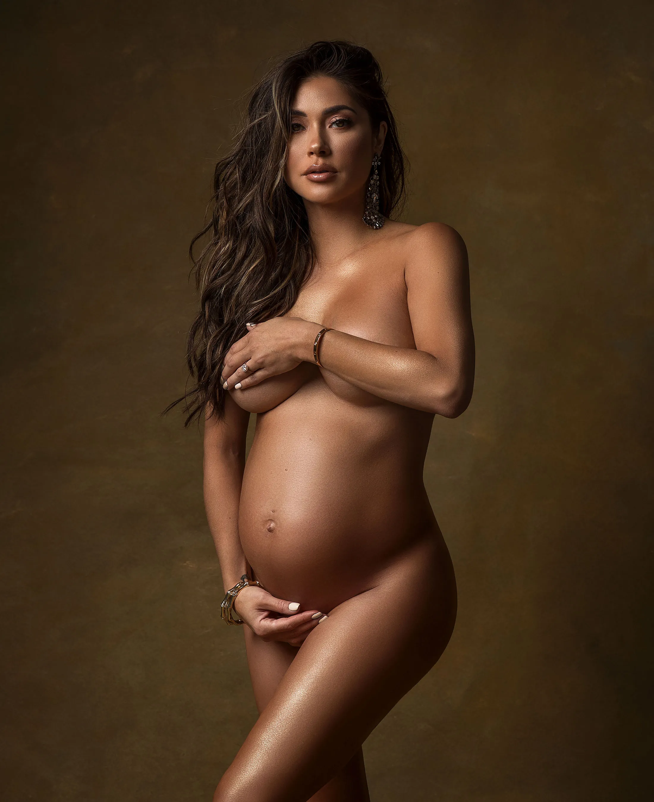 Pregnant Arianny Celeste Reveals Sex of 1st Child: Maternity Shoot