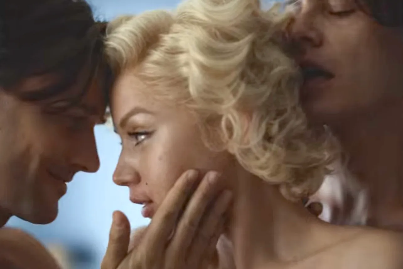 The Year in Sex: 10 Hottest Movie Sex Scenes Of 2022
