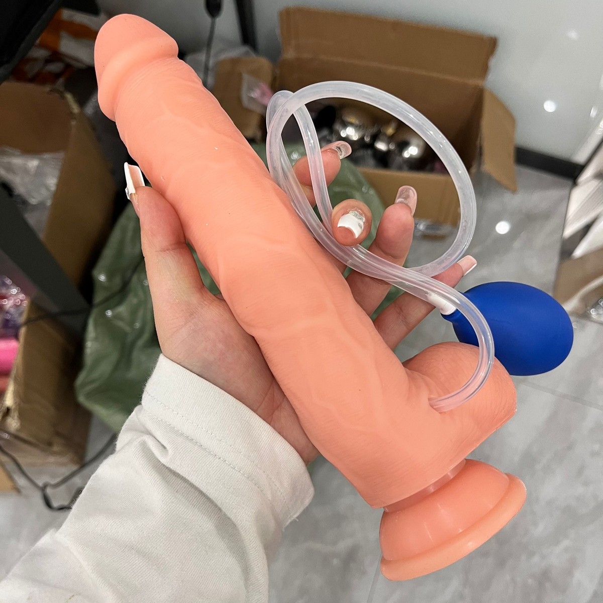 XXL Realistic Squirting Dildo Dong Ejaculating Cock Suction Cup Vibrator Sex Toy