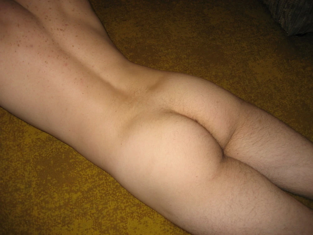 Young naked ass on display: 40 Nude Pics