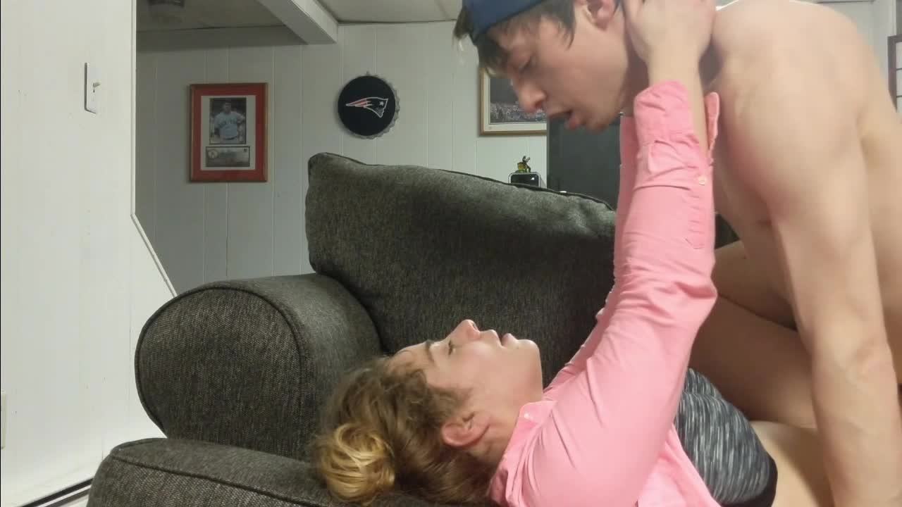 Ze bedriegt hem en hield hem op de laatste seconde vast voor CREAMPIE