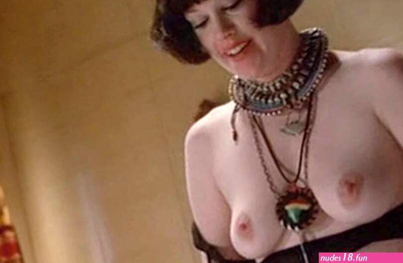 Melanie Griffith naakte borsten in iets wilds Scandalplanet