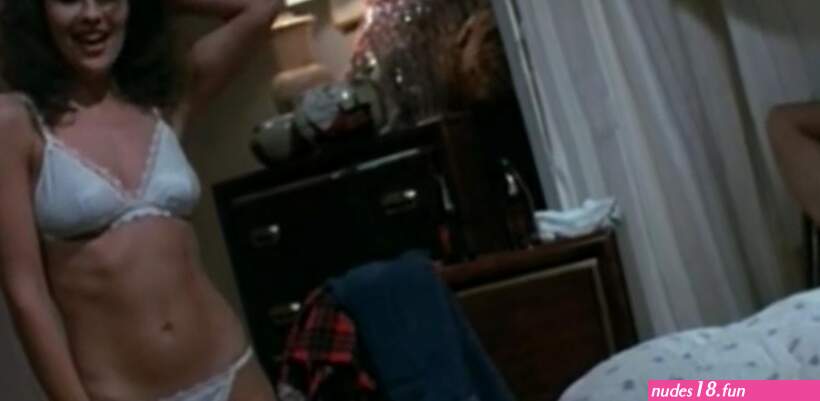 CHOPPING MALL NUDE SCENES