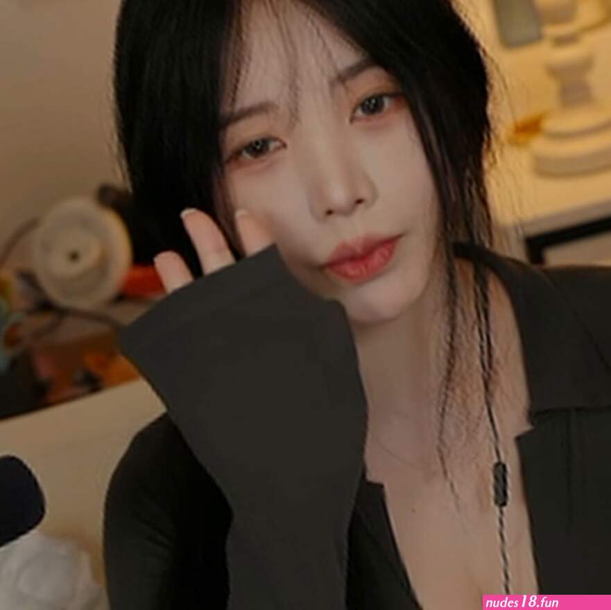 6ying.12 ASMR Yoon Ying Naakte Gelekte OnlyFans Foto 19