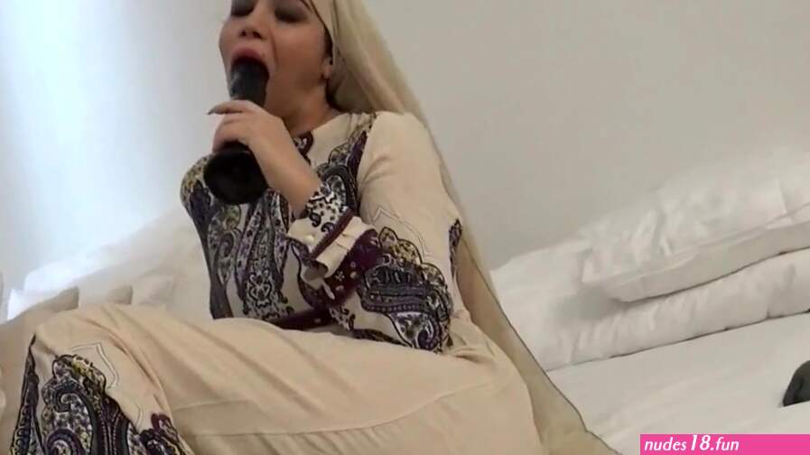Horny Arab Wife Masturbation With BBC Dildo