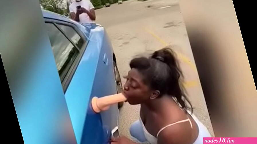 Thot got caught outside with dildo