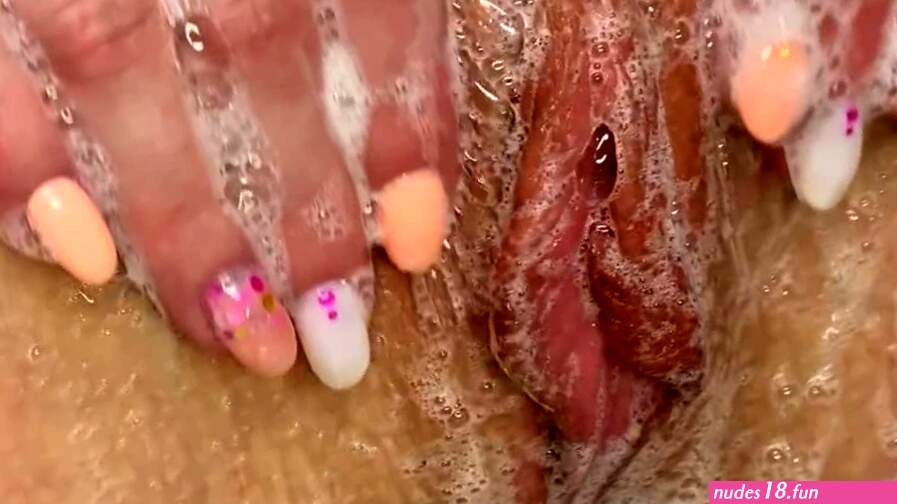 Im washing my pussy and get strong pulsating orgasm by shower stream to my clit