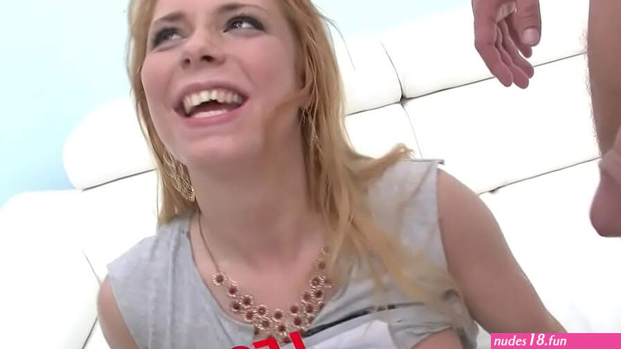 Cute redhead teen Chrissy Fox got DPed for the first time SZ822