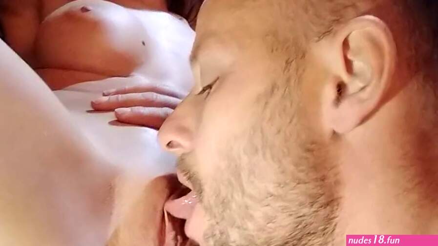 Pussy eatingeating pussy