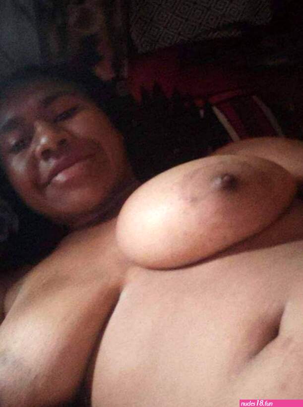 PNG Highlands girl spread