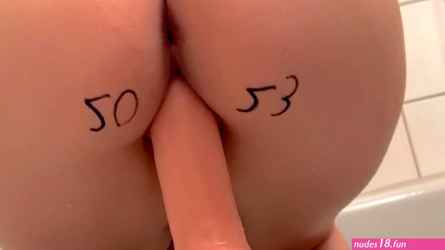 Bathtub Dildoride into the New Year!