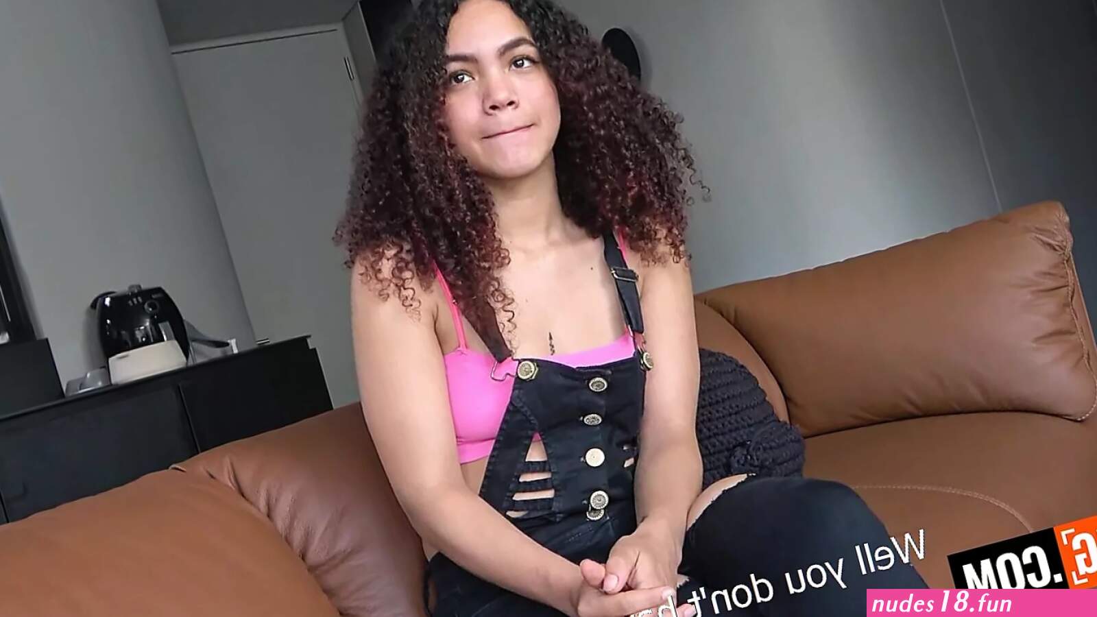 Big Booty Latina Teen Sloppy Sucks Big Cock in Amateur Couch Casting