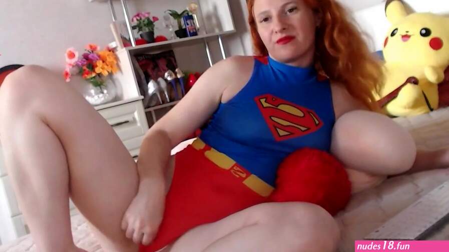 flash pussy in cosplay super girl bodysuit tease with big ass close up and bare foot