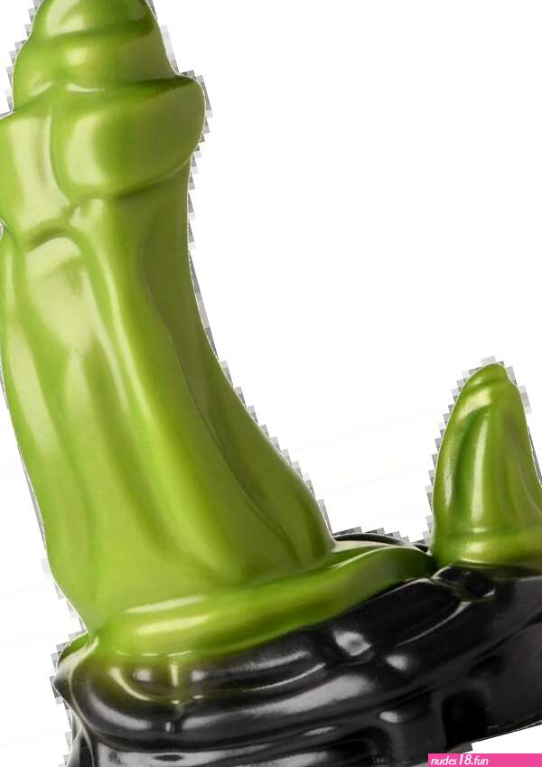 Alien Dildo: Green Ogre Dildo